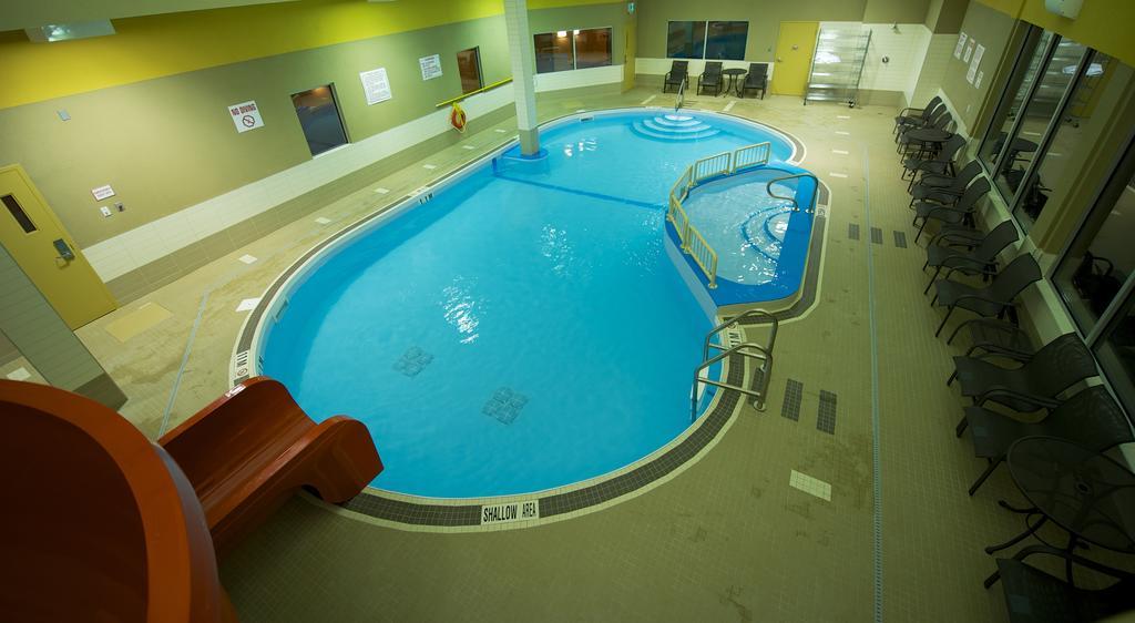 Days Inn & Suites By Wyndham Winnipeg Airport Manitoba Buitenkant foto